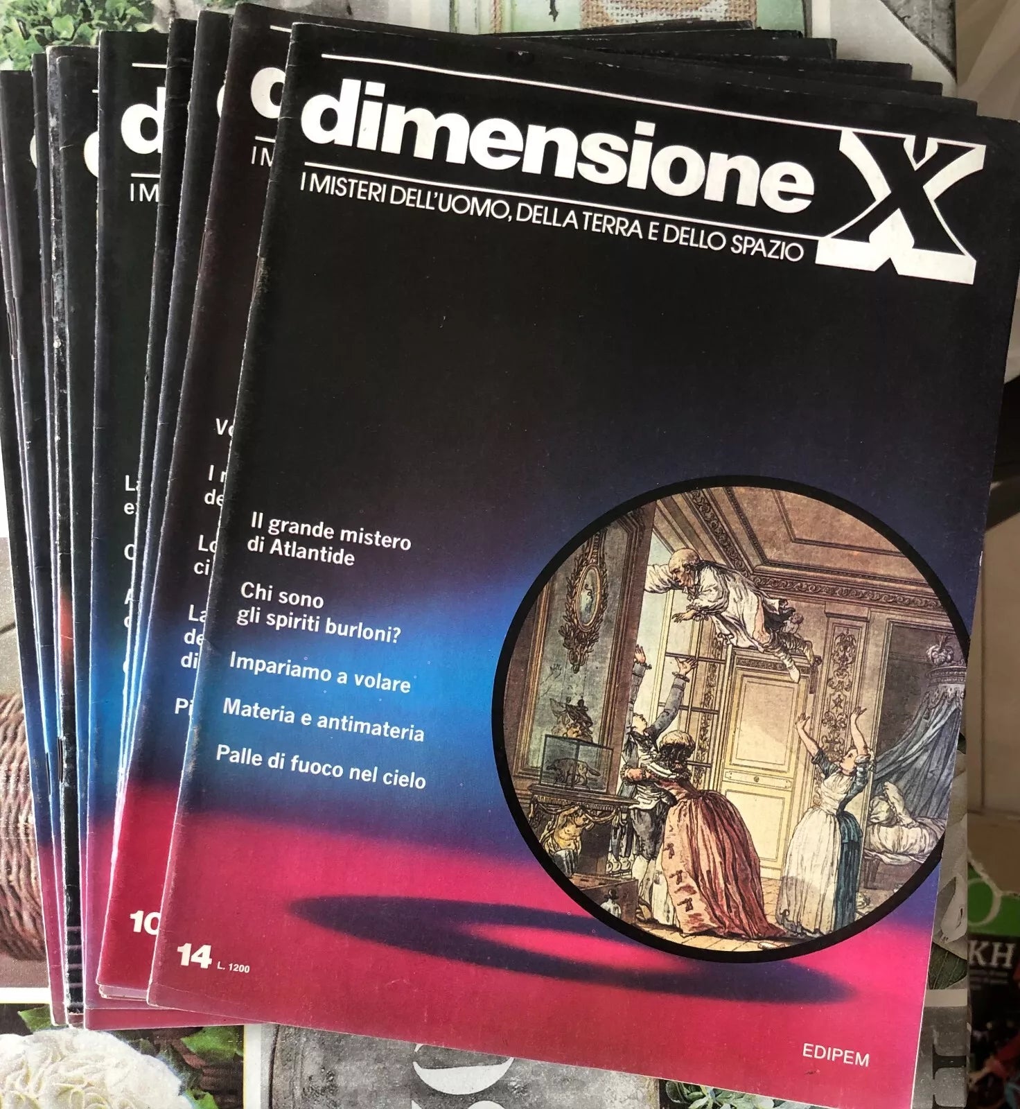 Dimensione X 12 fascicoli vari di Aa vv