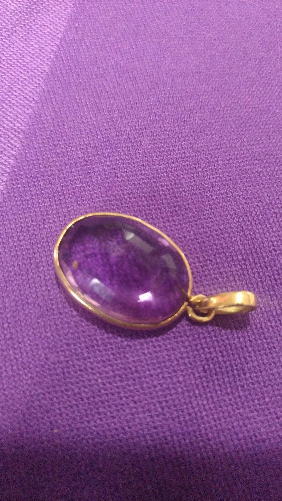 Ciondolo con ametista vintage, oro 18 kr., 2x1,5 cm, 3,24 gr.