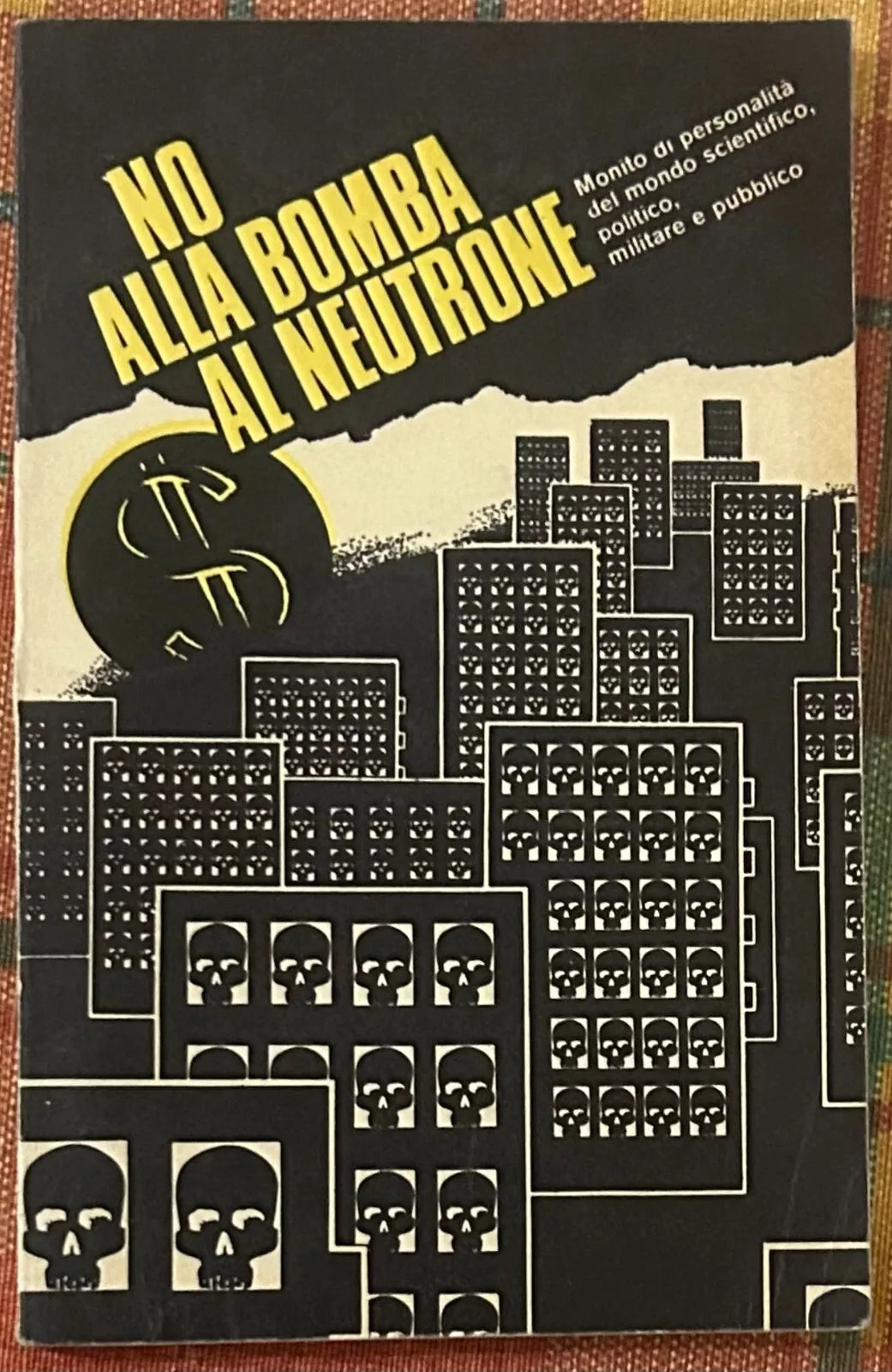 No alla bomba al neutrone di Aa vv