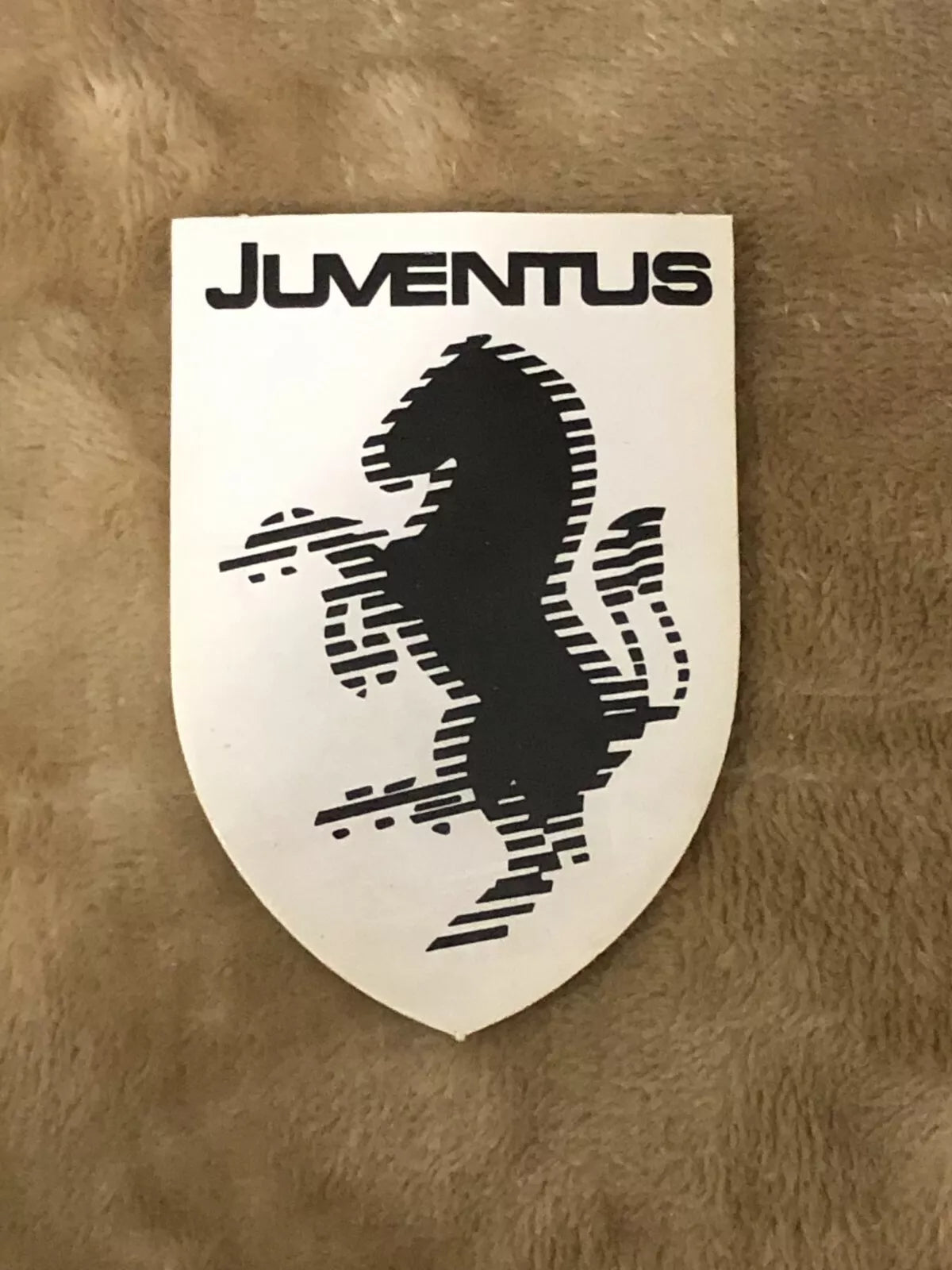 Figurina fustellata Scudetto Juventus sorpresa patatine anni 80 di Aa vv