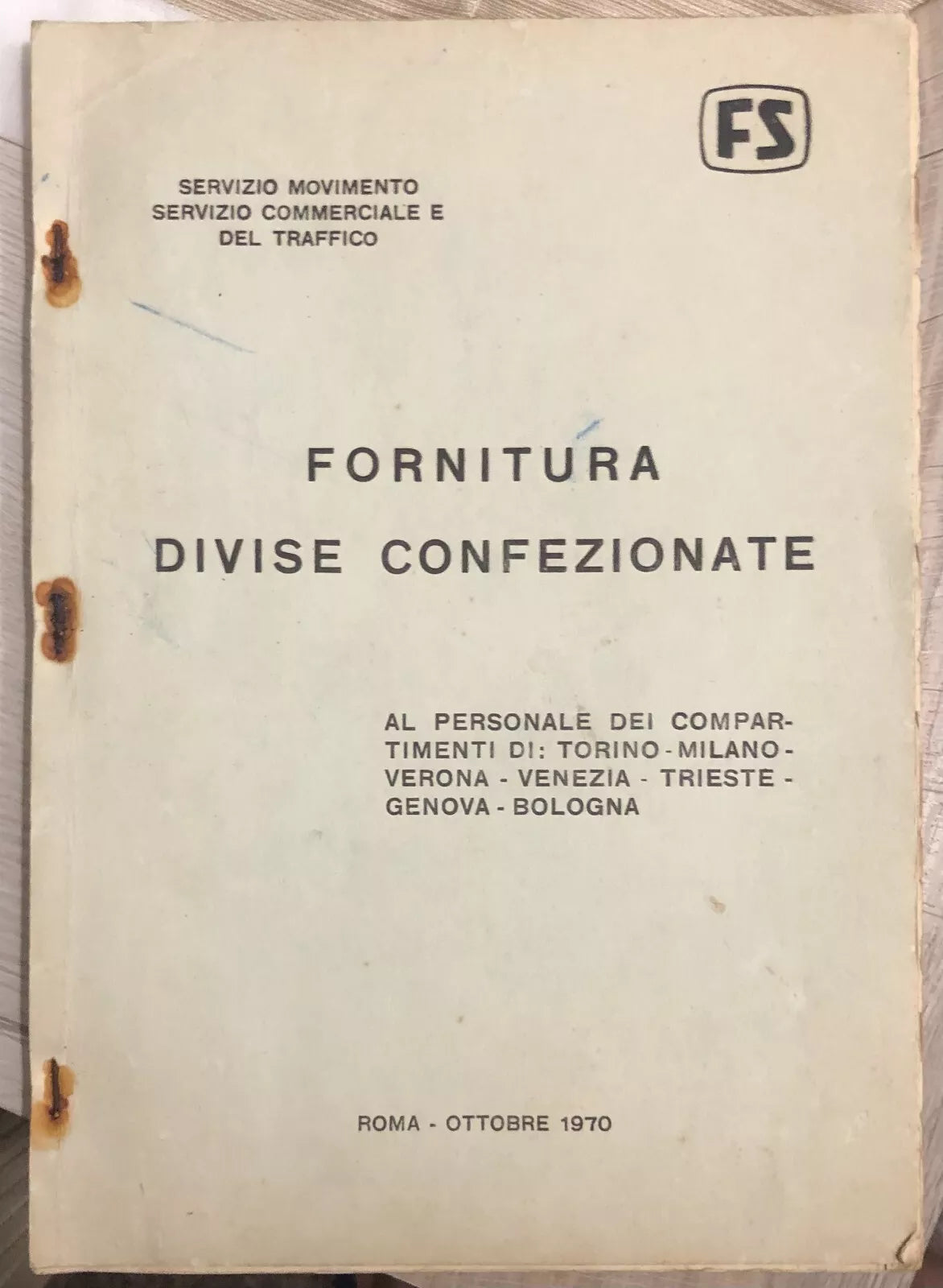 Fornitura divise confezionate al personale dei compartimenti di