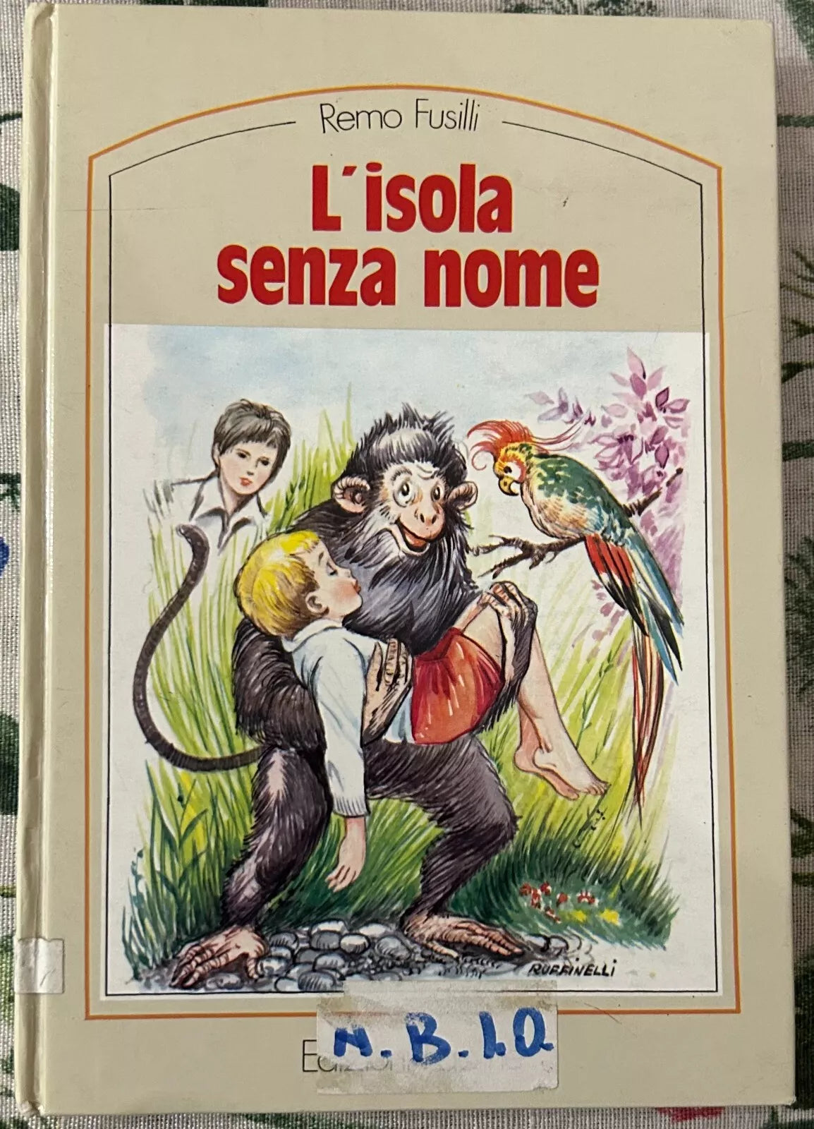 L isola senza nome di Remo Fusilli