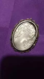 Spilla oro 18 kr., argento, periodo circa anni 40, 15,35 gr., 6x4,30 cm