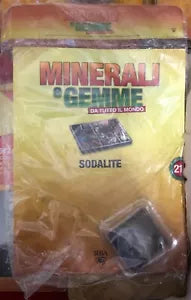 Minerali e gemme da tutto il mondo di grandi dimensioni n 21 Sodalite di Aa vv