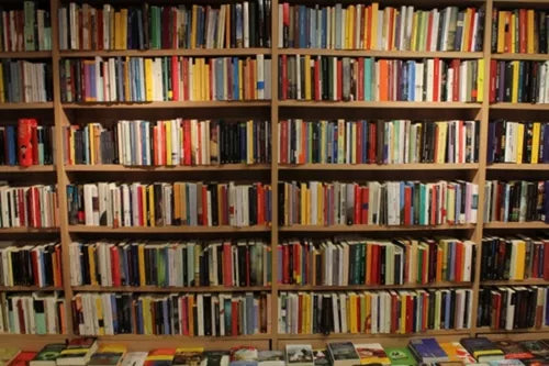 Lotto 100 libri scolastici misti..