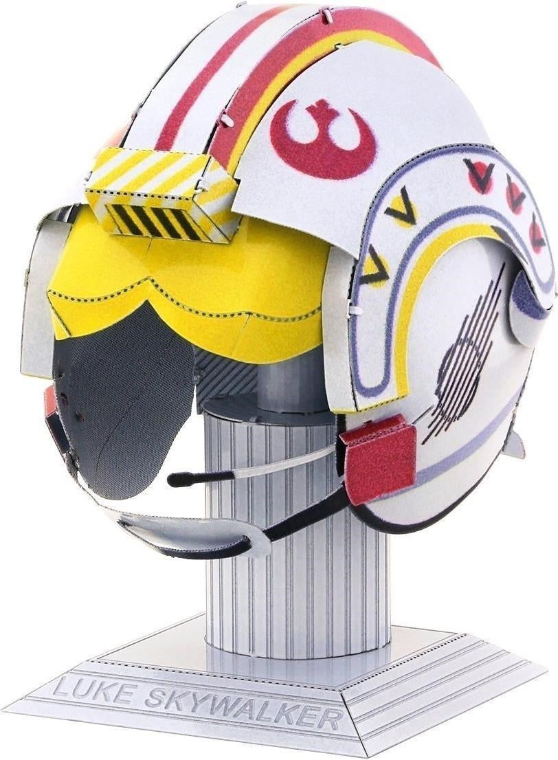 Star Wars: Metal Earth - Luke Skywalker Helmet 3D Metal Model Kit