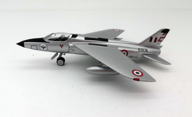 Aviation 72: 1/72 Folland Gnat Single Seater Indian Air Force E1974