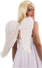 Carnival Toys: Ali Bianche In Piuma H.Cm.50X45 Ca. In Busta Con Cavallotto