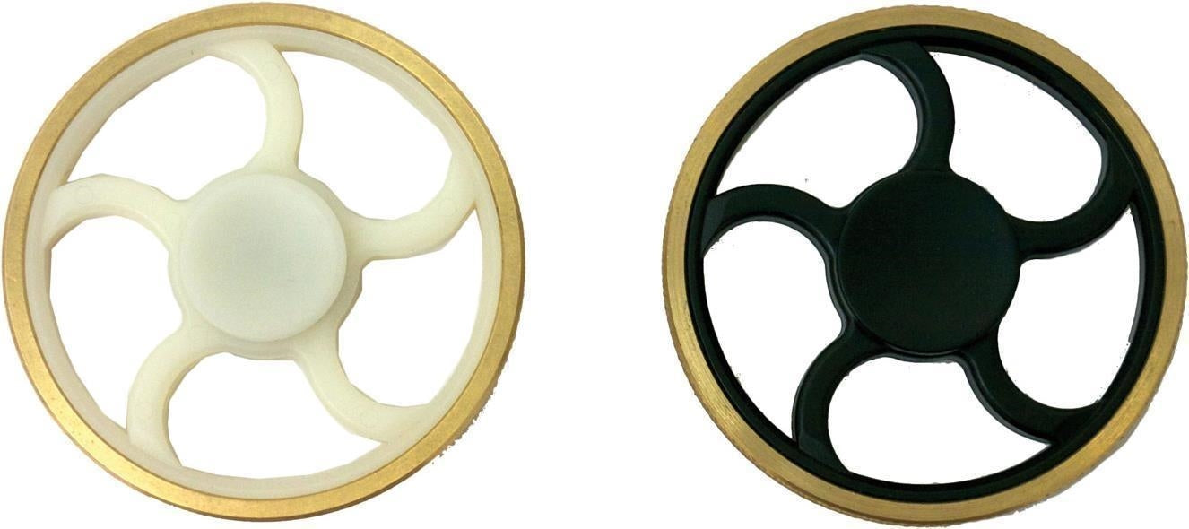 Nice: Tricky Spinner Wheel Black & White Paper Box (Assortimento)