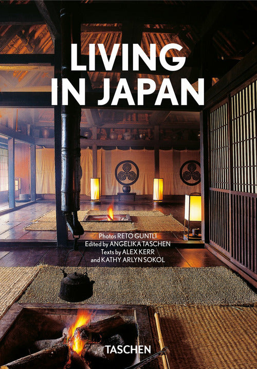 Cover of Living in Japan. Ediz. italiana, spagnola e portoghese. 40th Anniversary Edition