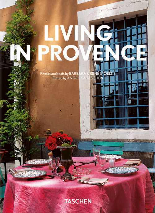 Cover of Living in Provence. Ediz. inglese, francese e tedesca