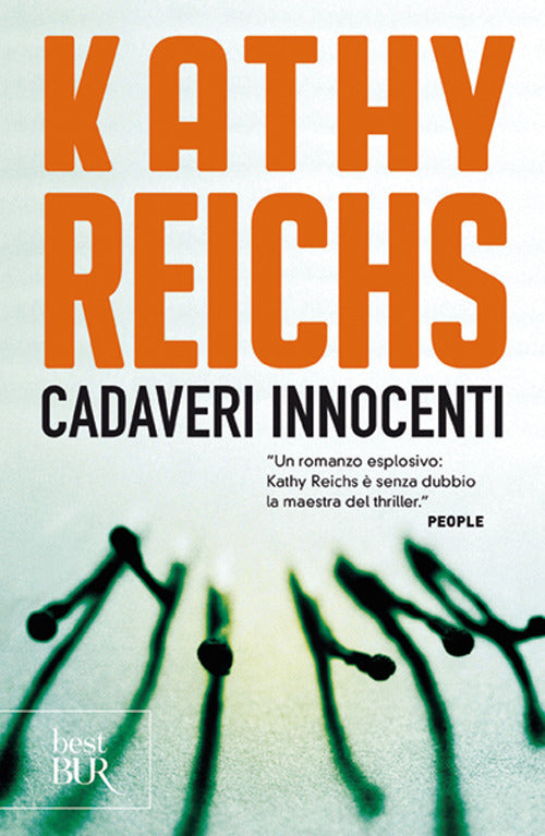 Cover of Cadaveri innocenti