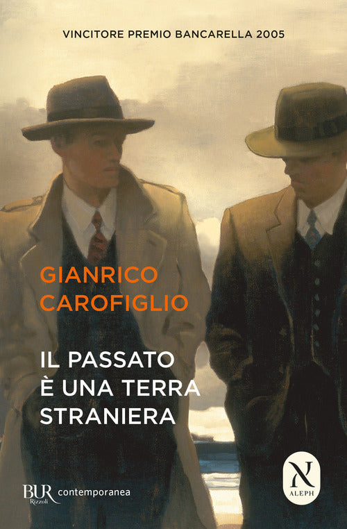Cover of passato è una terra straniera