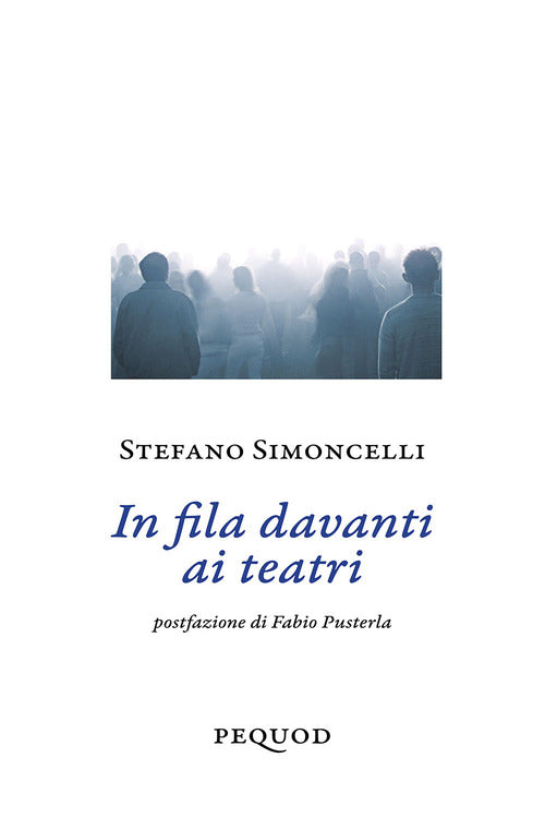 In fila davanti ai teatri