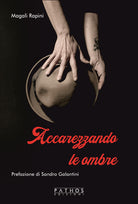 Cover of Accarezzando le ombre