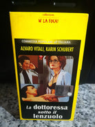 La dottoressa sotto il lenzuolo VHS - 1976 - F
