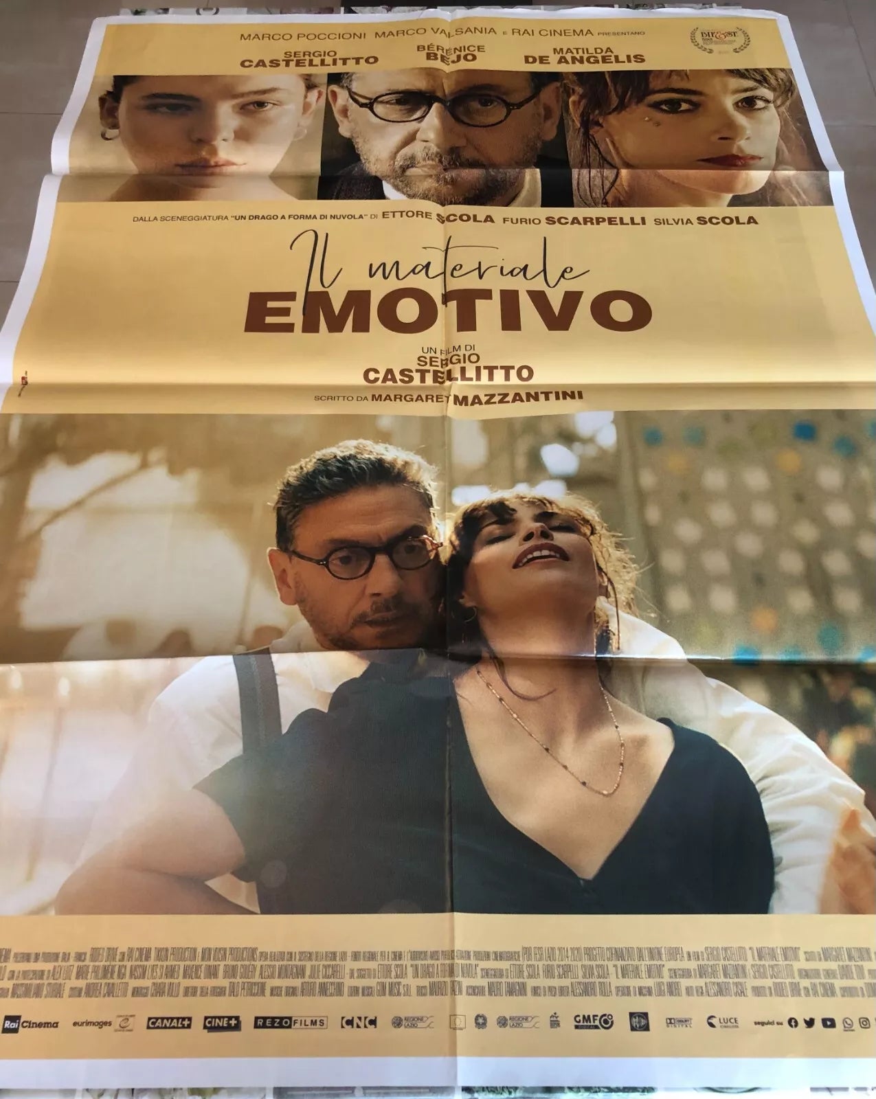 Poster locandina Il materiale emotivo 100x140 cm ORIGINALE da cinema 2021 di Ser