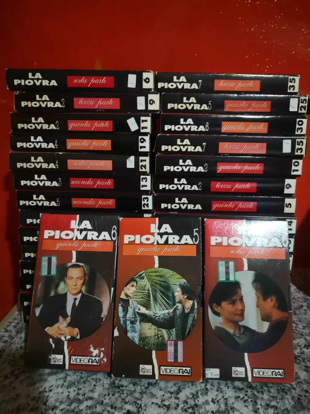 Stock di 59 vhs - episodi misti della Piovra -F