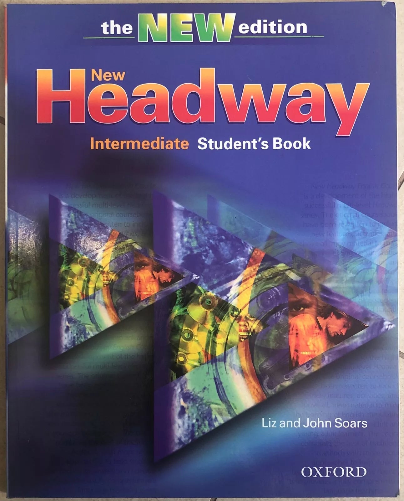 New Headway Intermediate Student s book di Liz And John Soars