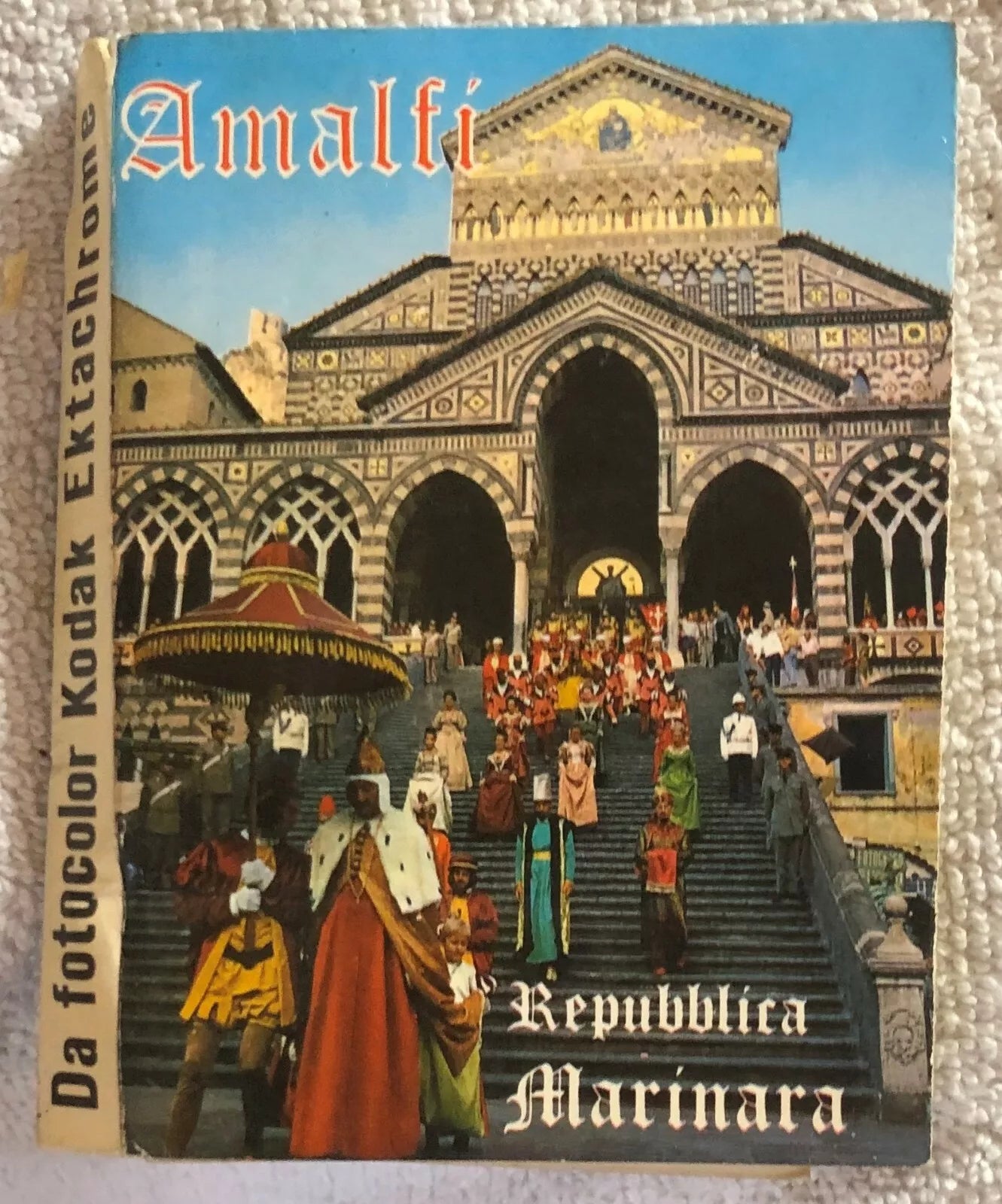 Amalfi Repubblica marinara vedute della citta di Aa.vv., Interdipress Napoli