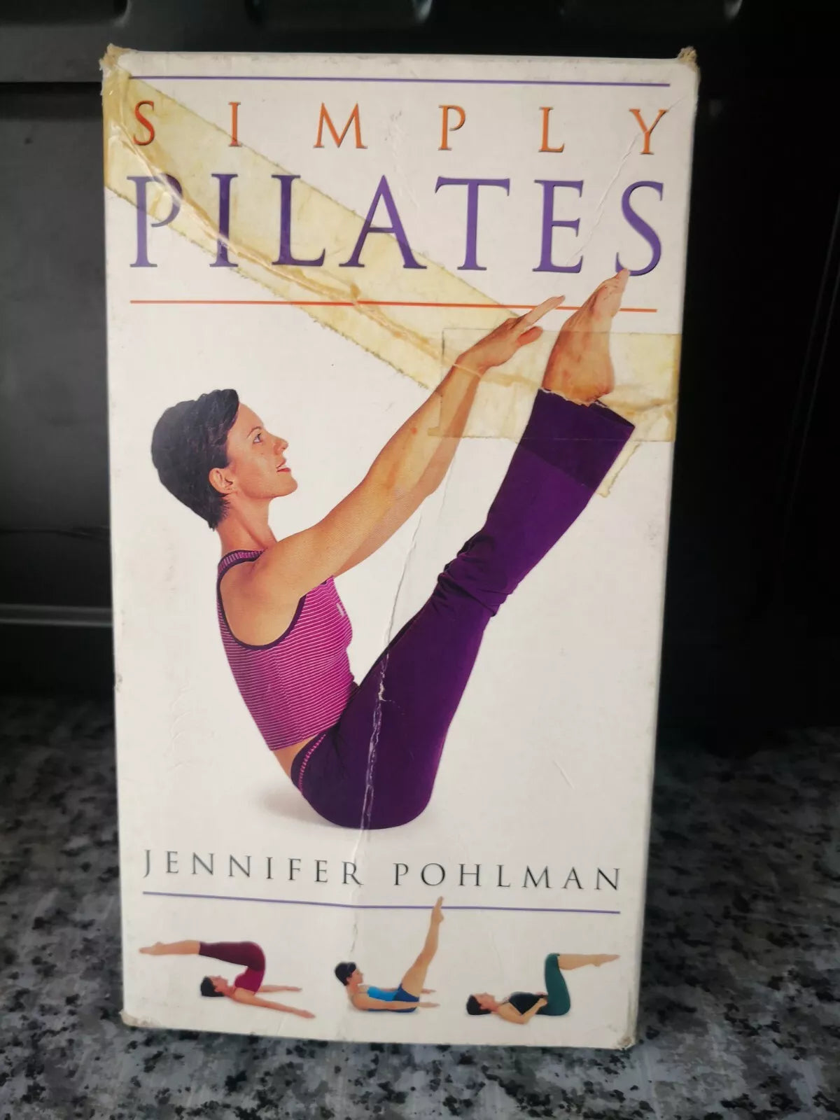Simply Pilates - vhs -2002 - Hinkler books -F