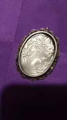 Spilla oro 18 kr., argento, periodo circa anni 40, 15,35 gr., 6x4,30 cm