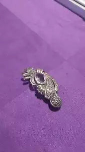 Spilla vintage in argento con ametista, 10,5 gr.